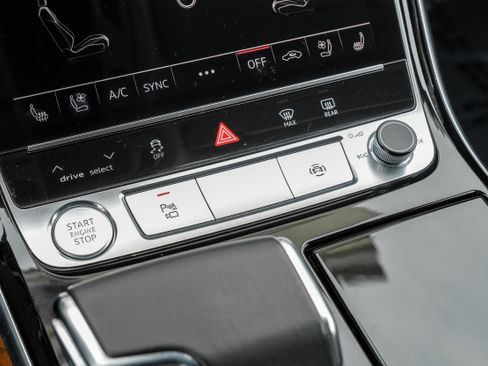 Used 2020 Audi A8 L 4.0T image 31