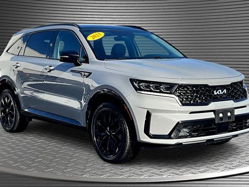 Used 2023 Kia Sorento SX image 1