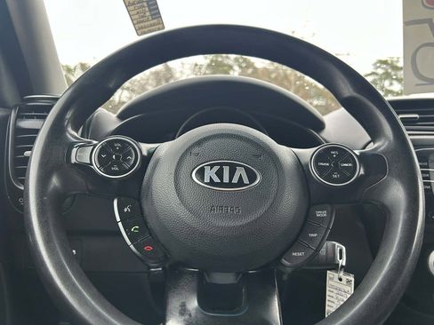 Used 2017 Kia Soul image 15