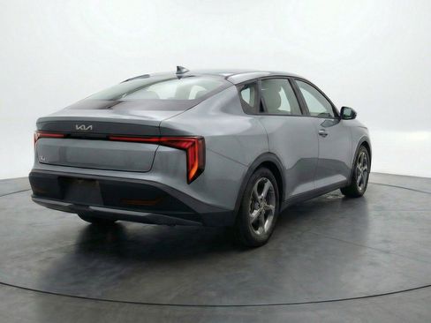 Used 2025 Kia K4 FWD image 9