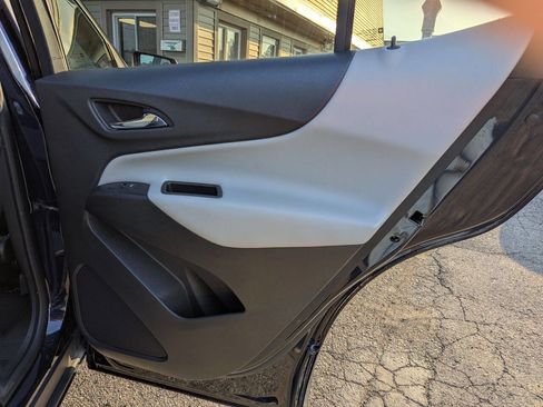 Used 2020 Chevrolet Equinox LS w/ LPO, Cargo Package image 18