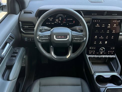 New 2026 GMC Terrain AT4 w/ Technology Package II AWD/4WD image 12