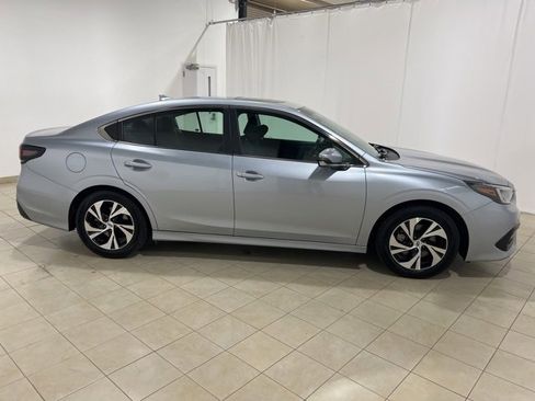 Used 2021 Subaru Legacy Premium image 6