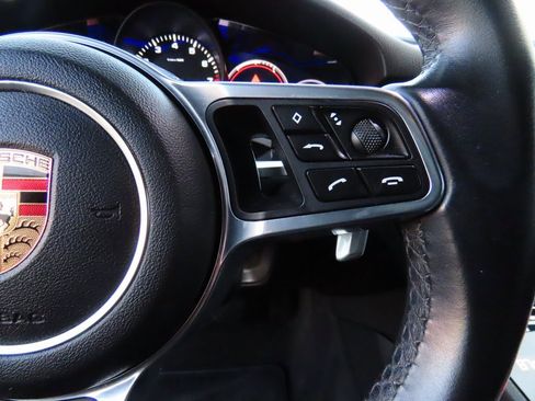 Used 2019 Porsche Cayenne image 30