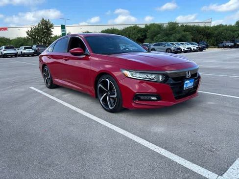Used 2018 Honda Accord Sport image 7
