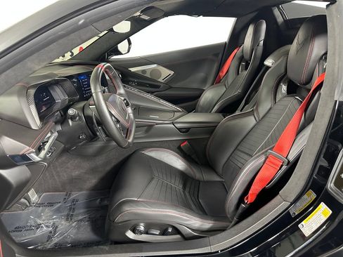 Used 2022 Chevrolet Corvette Stingray Premium Conv w/ Z51 Performance Package RWD image 13