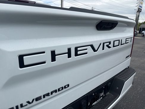 New 2026 Chevrolet Silverado 1500 RST w/ Convenience Package II AWD/4WD image 15
