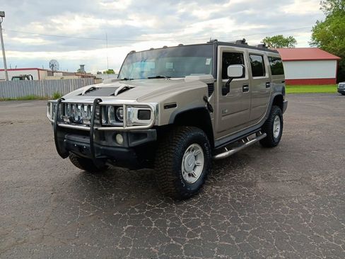 Used 2004 HUMMER H2 w/ Preferred Equipment Group AWD/4WD image 10