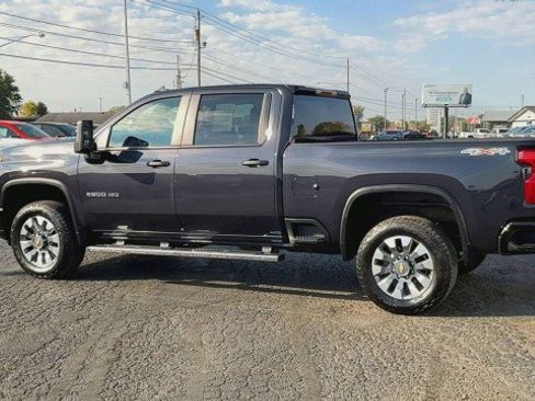 Used 2024 Chevrolet Silverado 2500 Custom w/ Custom Convenience Package image 6