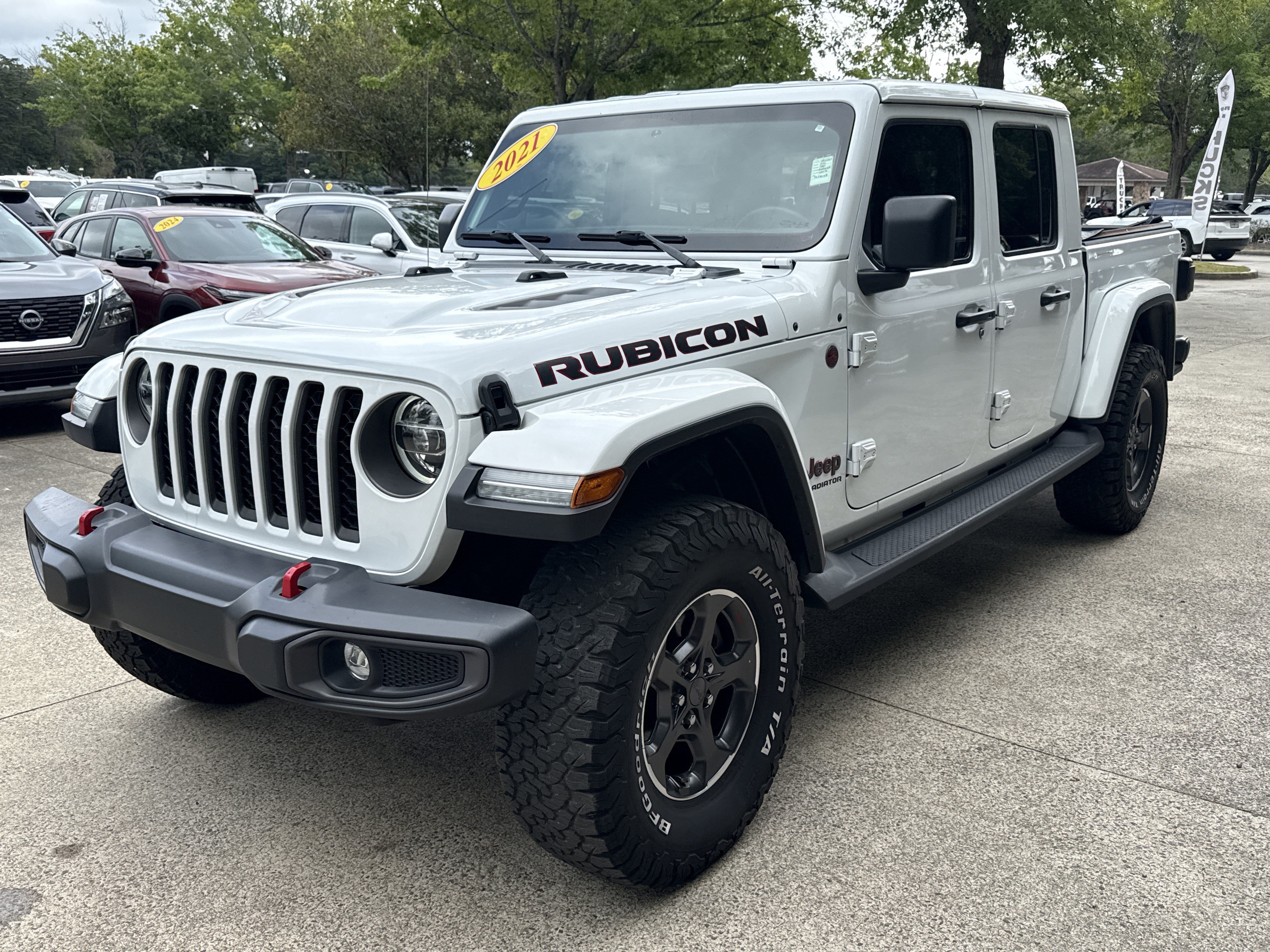 Used 2021 Jeep Gladiator Rubicon AWD/4WD image 3