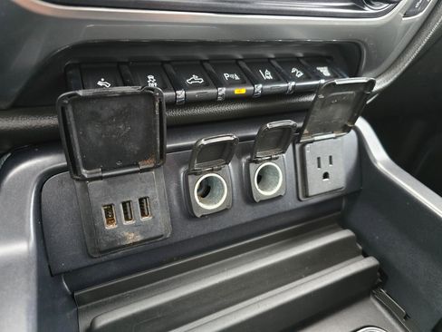 Used 2015 Chevrolet Silverado 2500 LTZ image 22