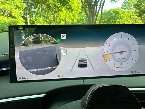 Certified 2026 Genesis GV70 2.5T Sport Prestige AWD/4WD image 13