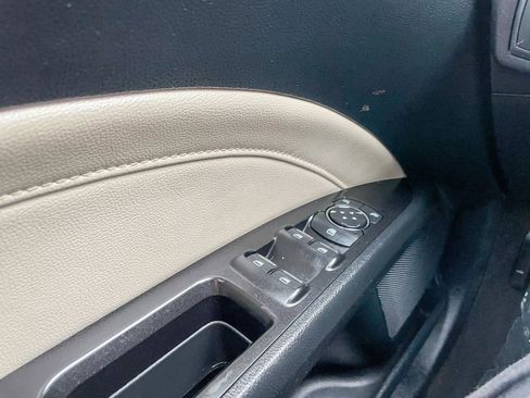 Used 2018 Ford Fusion Titanium image 19