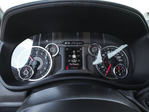 Used 2026 RAM 2500 Tradesman w/ Chrome Appearance Group AWD/4WD image 22