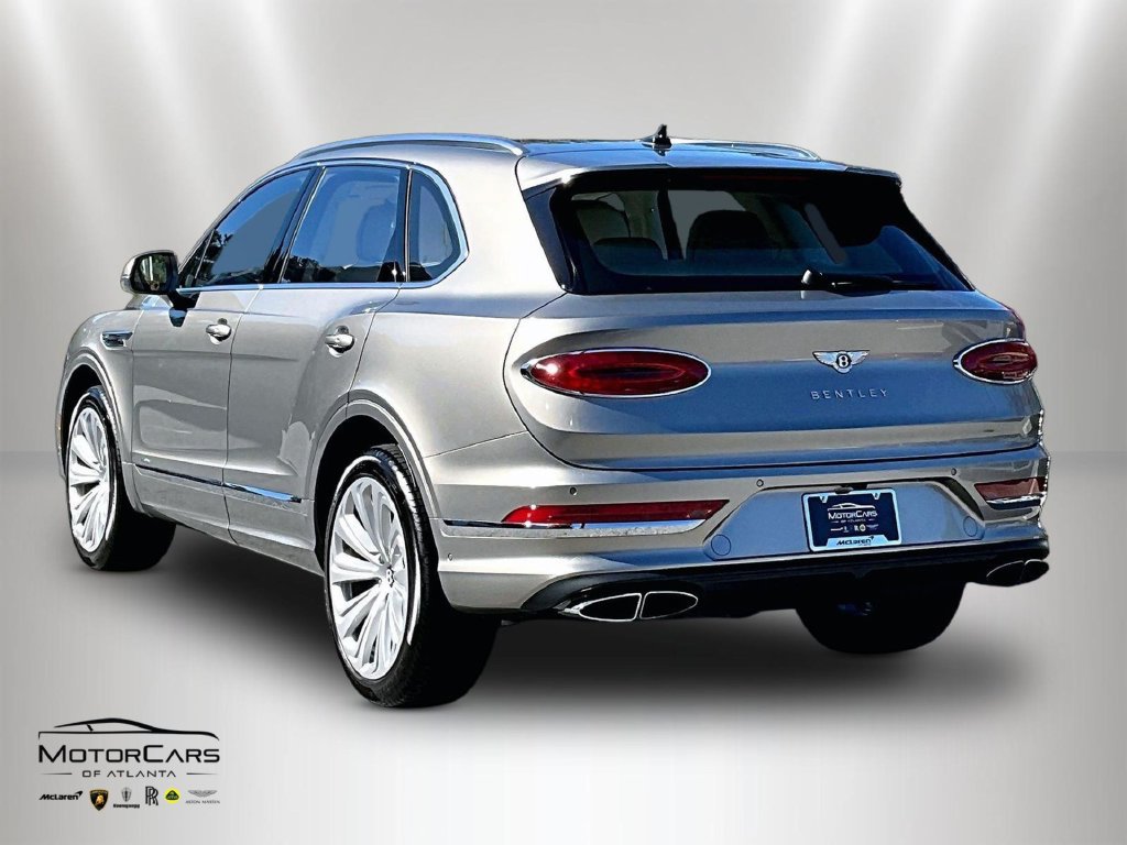 Used 2025 Bentley Bentayga AWD/4WD image 9