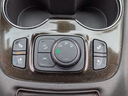 Used 2023 GMC Acadia AT4 w/ Preferred Package AWD/4WD image 34