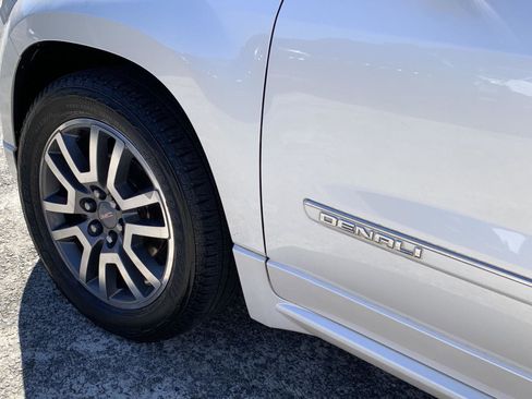 Used 2014 GMC Acadia Denali image 54