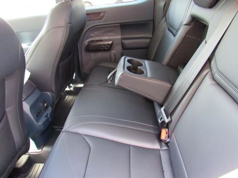 New 2026 Ford Maverick Lariat w/ Black Appearance Package AWD/4WD image 29