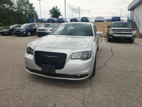 Used 2022 Chrysler 300 S RWD image 18