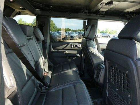 New 2026 Ford Bronco Badlands AWD/4WD image 12