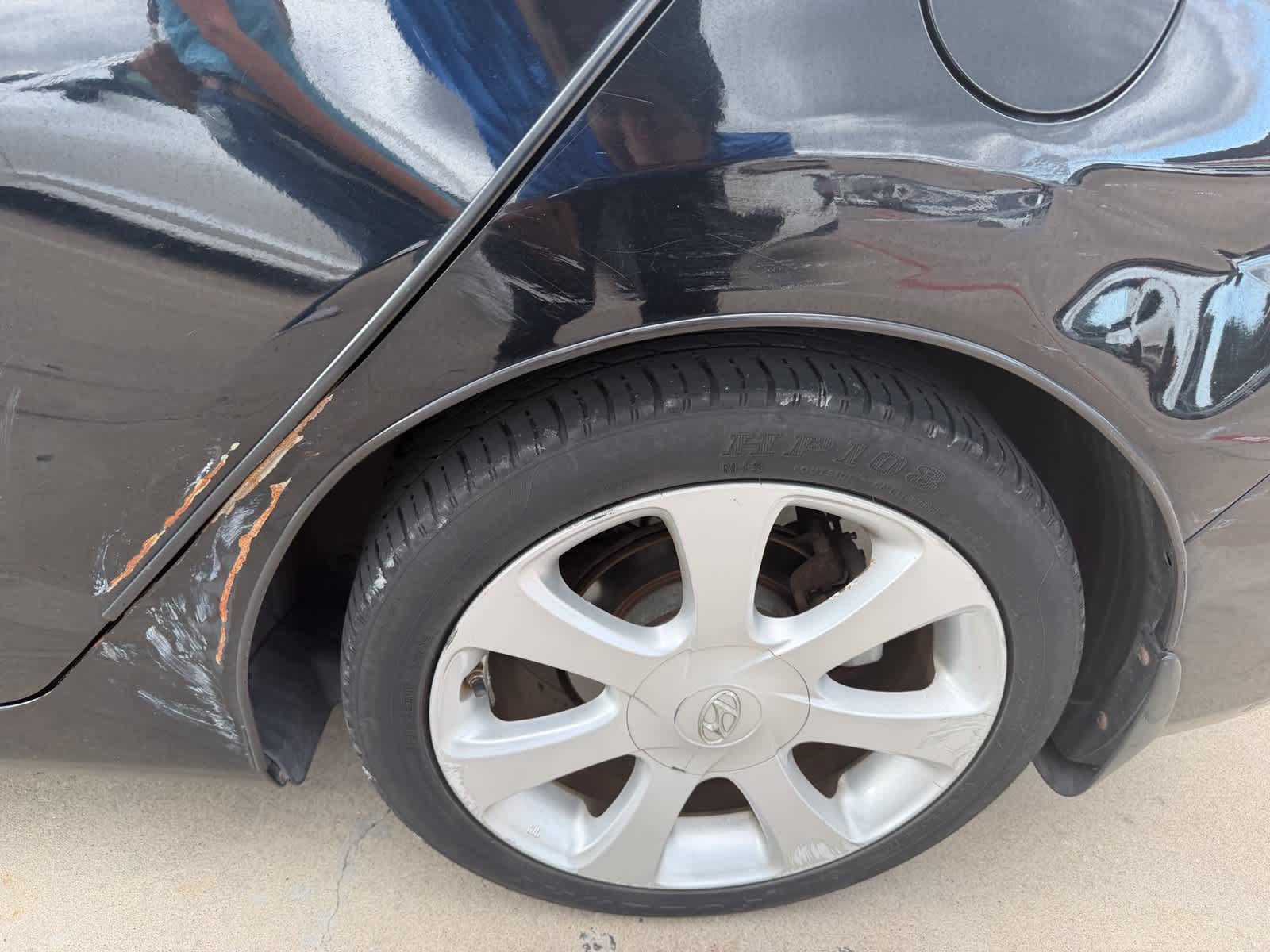 Used 2013 Hyundai Elantra Limited FWD image 3