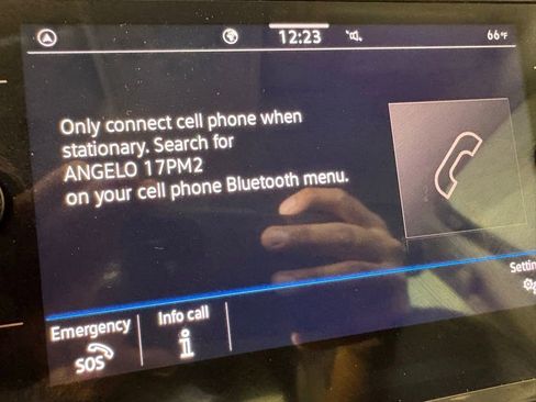 Used 2024 Volkswagen Tiguan SE FWD image 32