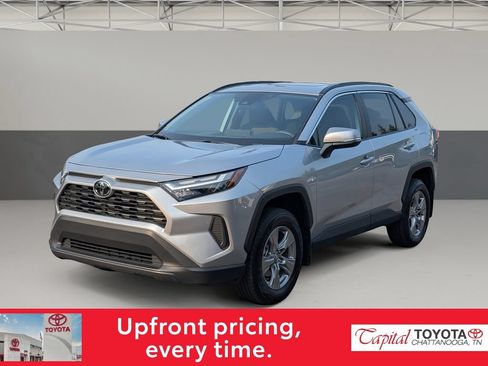 Used 2025 Toyota RAV4 XLE FWD image 4