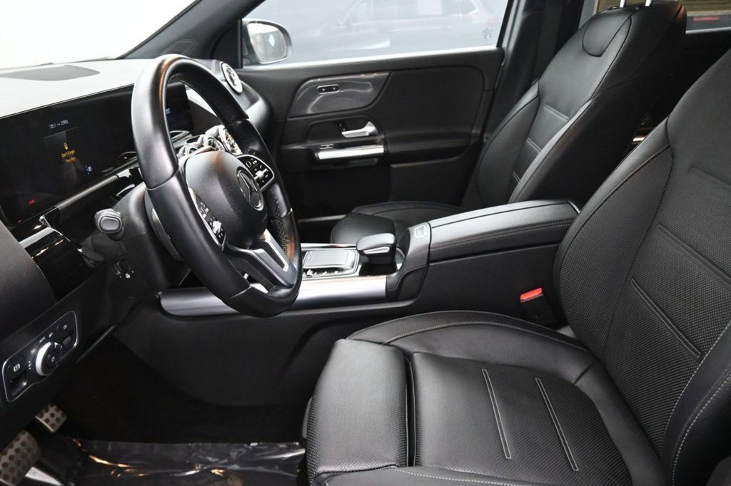 Used 2022 Mercedes-Benz GLA 250 4MATIC image 27