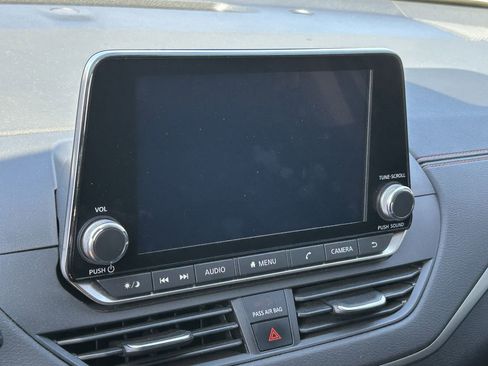 Certified 2022 Nissan Altima 2.5 SR w/ Midnight Edition Package image 8