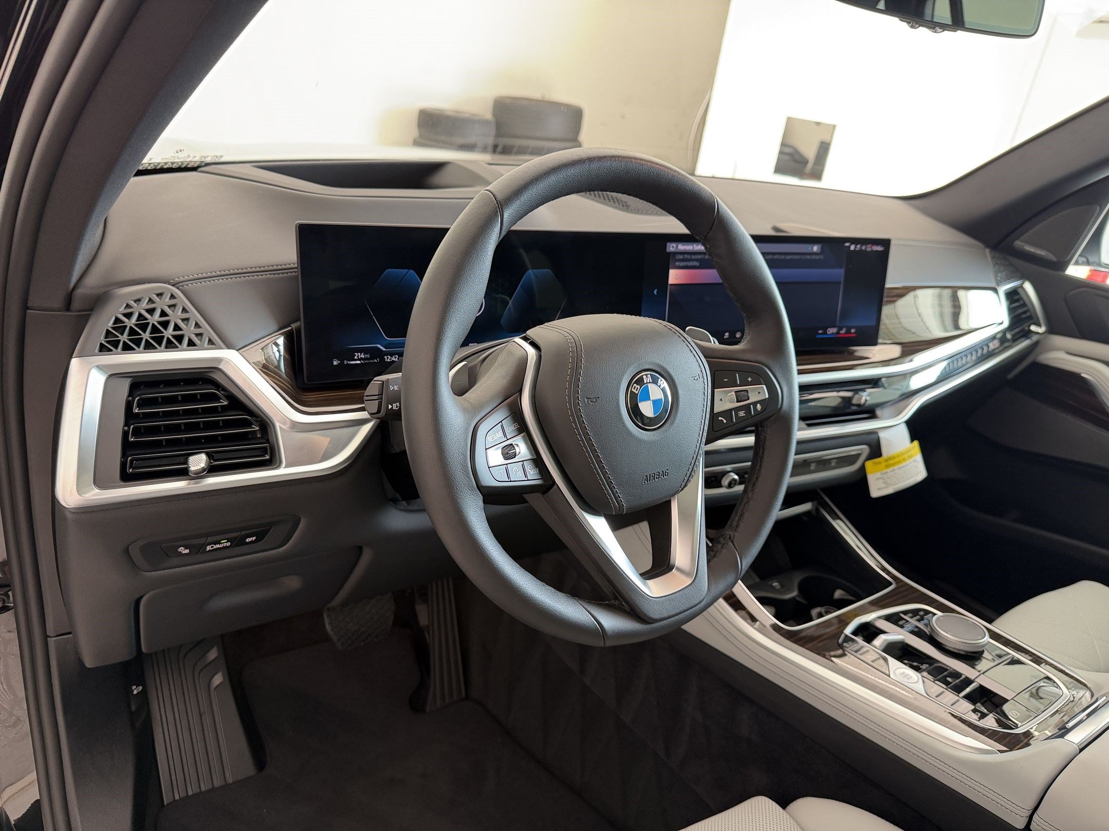 Used 2026 BMW X5 xDrive40i AWD/4WD image 4