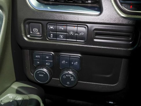Used 2022 Chevrolet Tahoe LT w/ LT Signature Plus Package AWD/4WD image 27