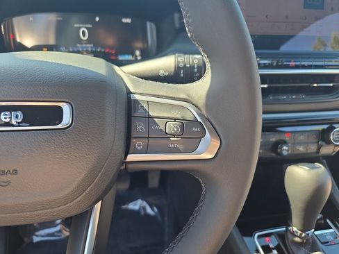 New 2025 Jeep Compass Limited w/ High Altitude Package image 20