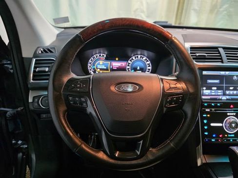 Used 2016 Ford Explorer Platinum image 14