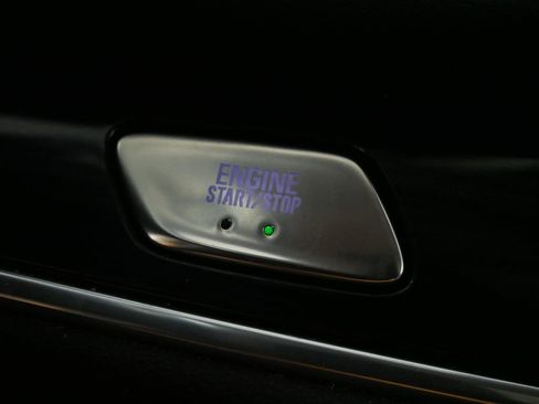 Used 2021 Buick Enclave Premium w/ Sun and Sites Package image 27