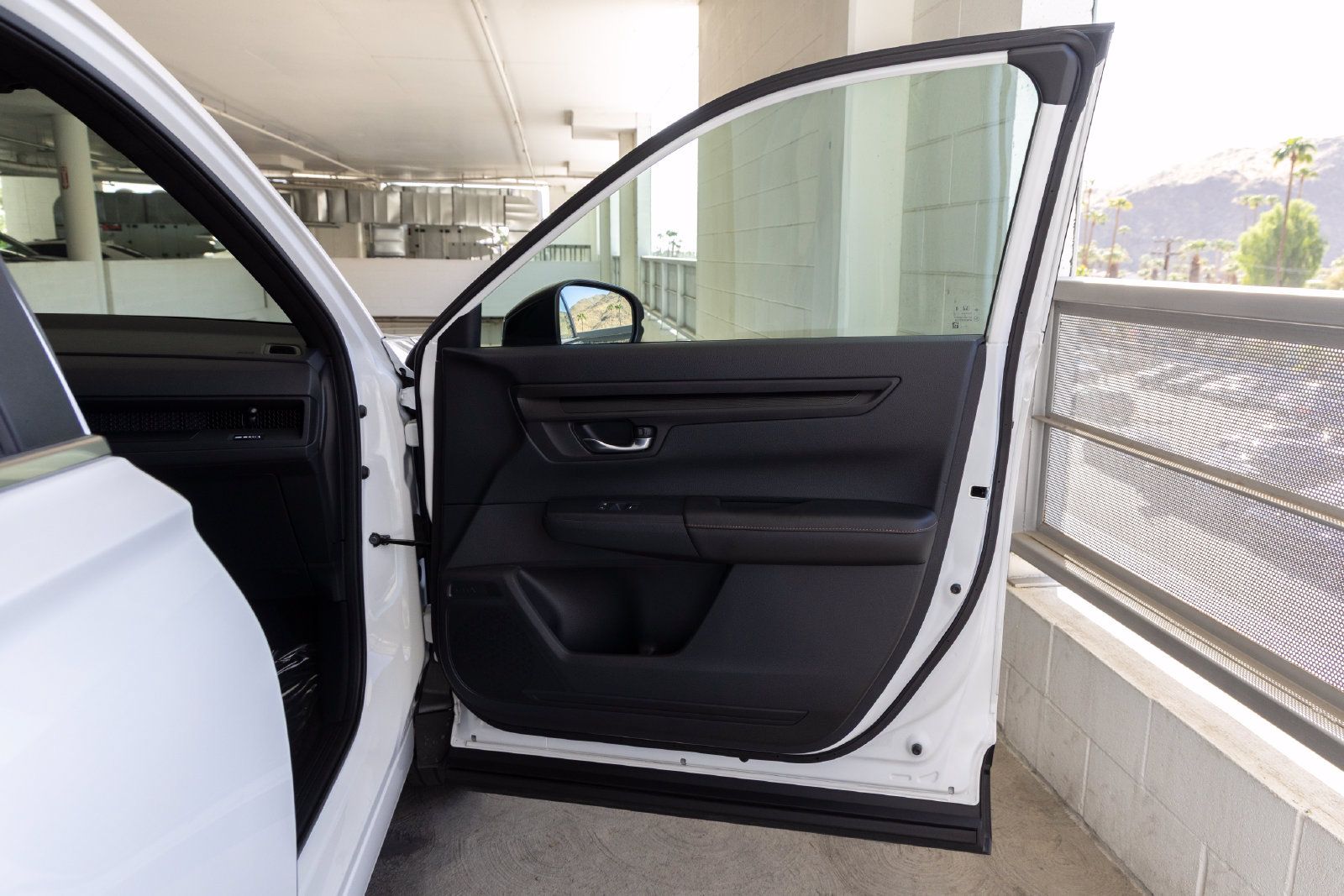 Used 2025 Honda CR-V Sport image 27