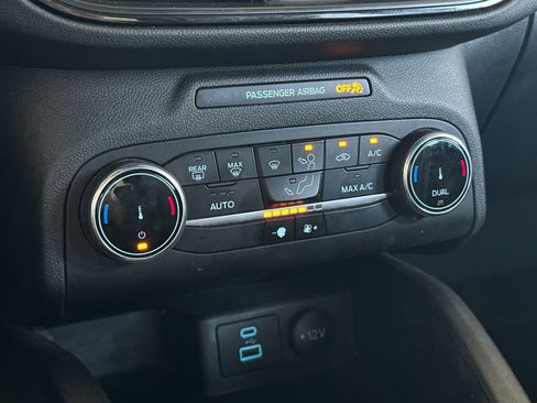 Used 2023 Ford Escape ST-Line image 18