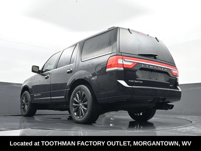 Used 2015 Lincoln Navigator 2WD image 30