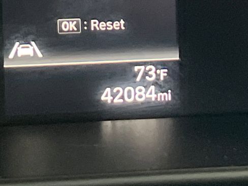 Used 2022 Hyundai Elantra Blue image 18