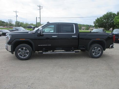 New 2026 GMC Sierra 2500 SLT w/ SLT Premium Package AWD/4WD image 10
