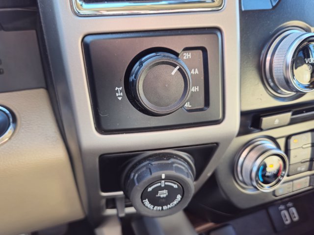 Used 2016 Ford F150 Lariat w/ Equipment Group 502A Luxury AWD/4WD image 24