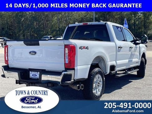 Certified 2024 Ford F250 XLT image 3