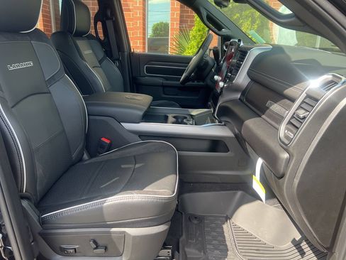 New 2026 RAM 2500 Laramie AWD/4WD image 23