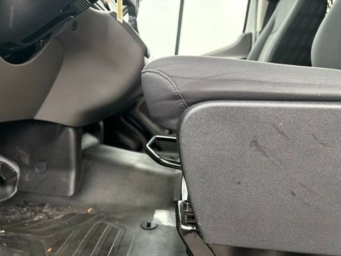 Used 2024 Ford Transit 250 Low Roof w/ Exterior Upgrade Package image 29