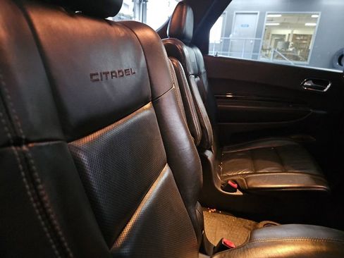 Used 2015 Dodge Durango Citadel w/ Technology Group AWD/4WD image 12