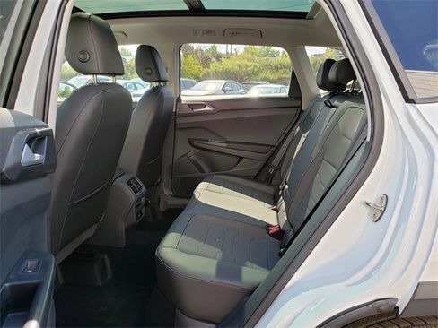 New 2025 Volkswagen Taos SE image 8