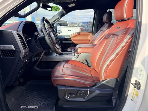 Used 2018 Ford F150 Platinum w/ Equipment Group 701A Luxury image 17