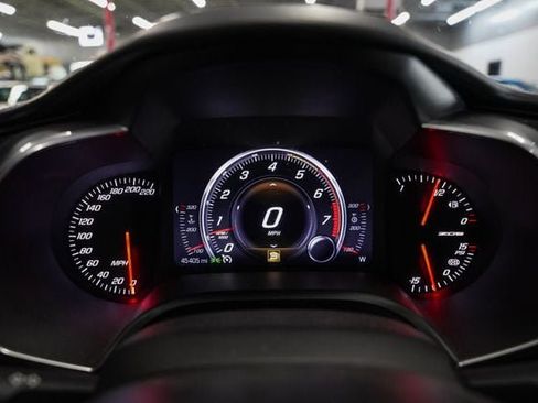 Used 2015 Chevrolet Corvette Z06 w/ 3LZ Preferred Equipment Group RWD image 4