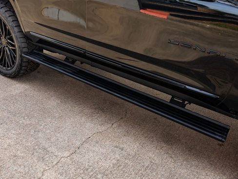 Used 2023 GMC Yukon Denali Ultimate image 13