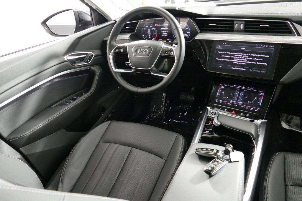 Used 2024 Audi Q8 e-tron Premium Plus w/ Premium Plus Package AWD/4WD image 24