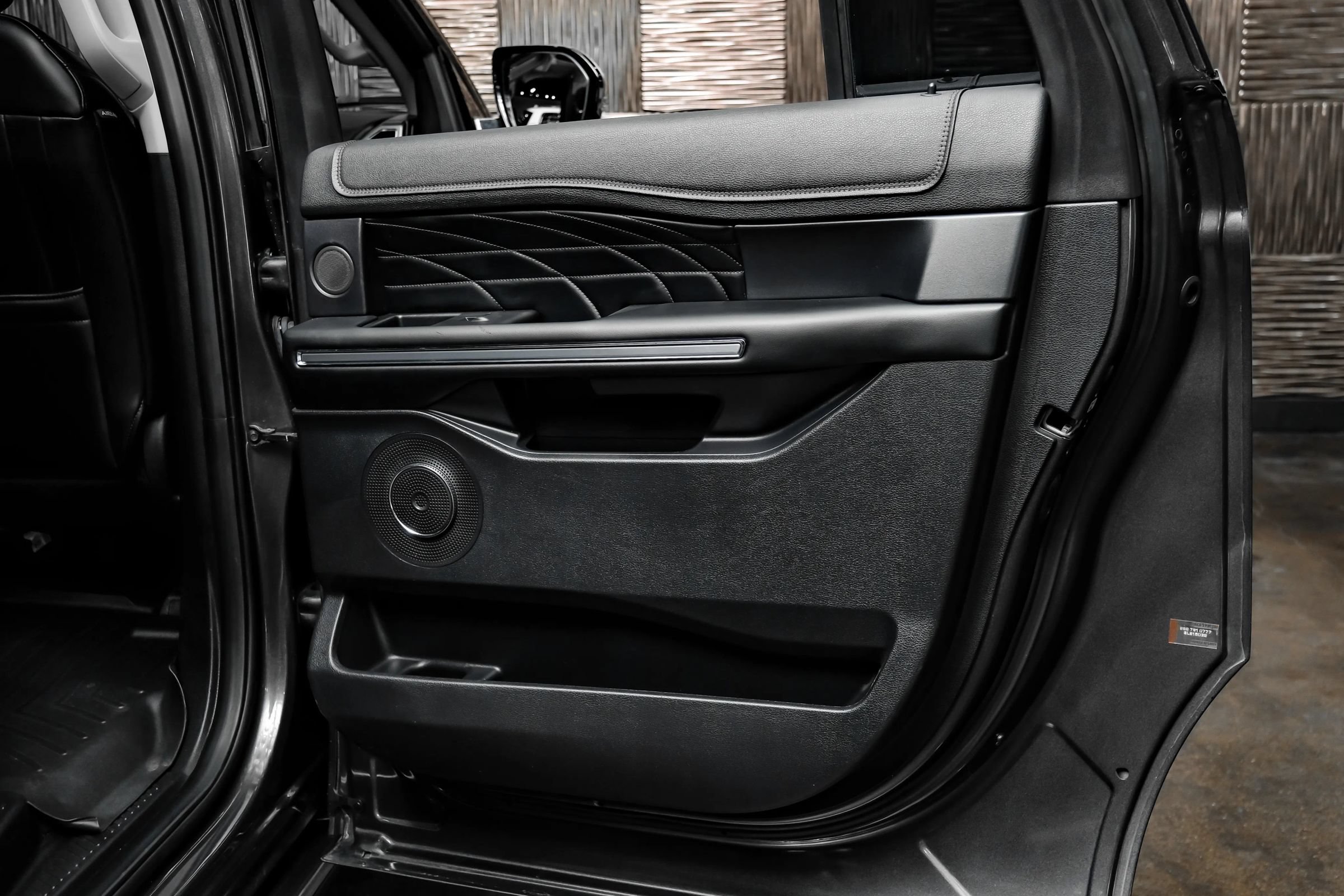 Used 2019 Ford Expedition Max Platinum AWD/4WD image 54